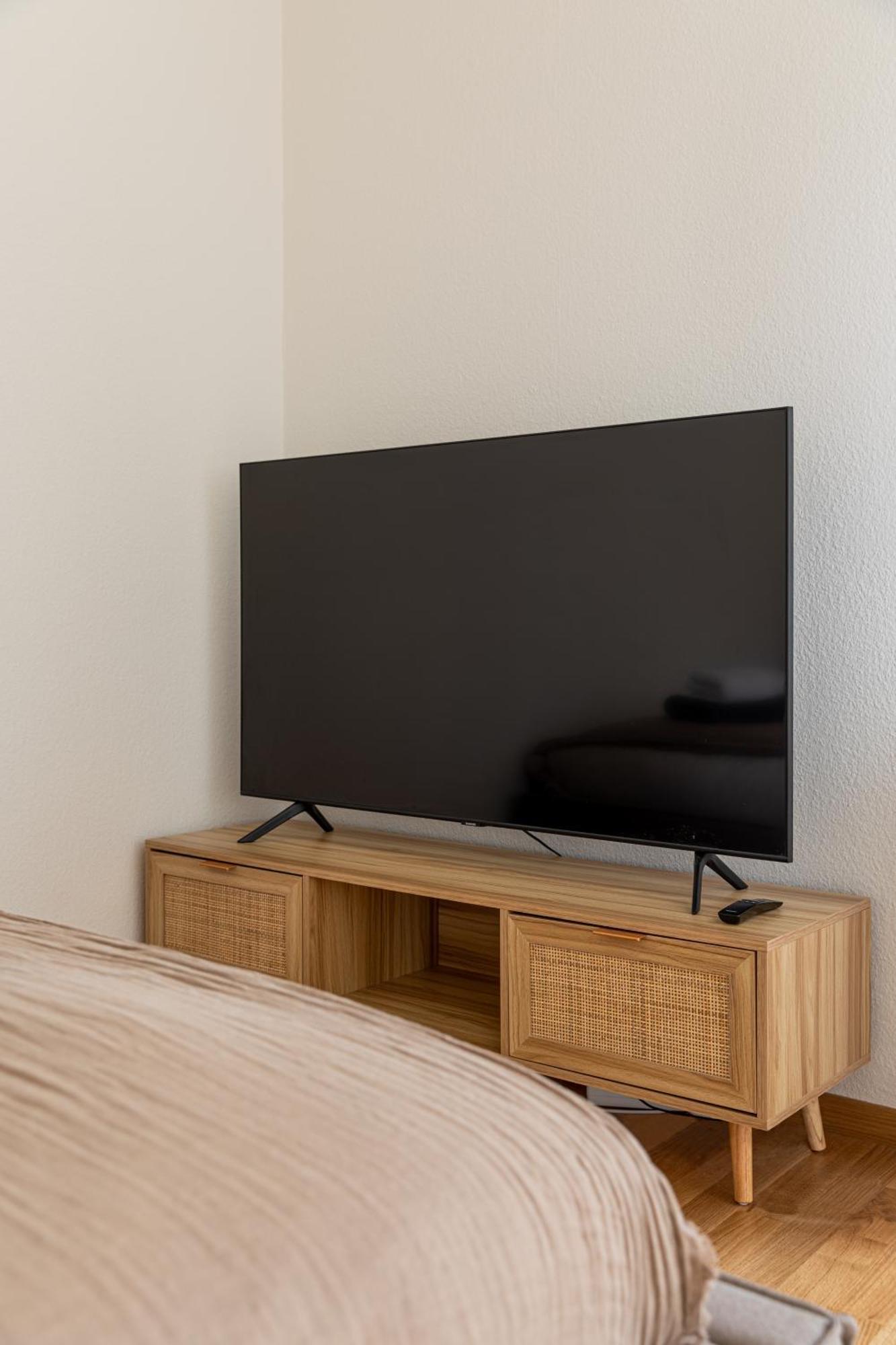 Stylish Lakeside Appartement