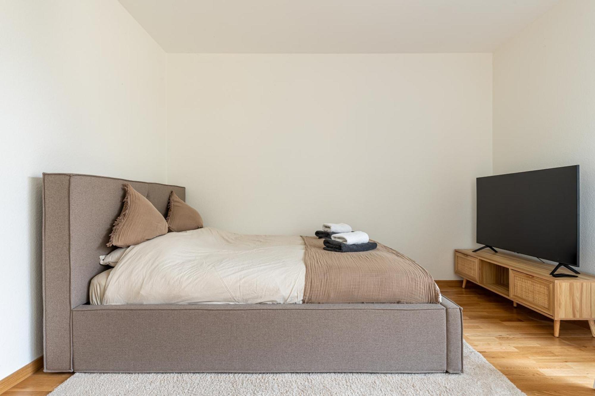 Stylish Lakeside * Genève