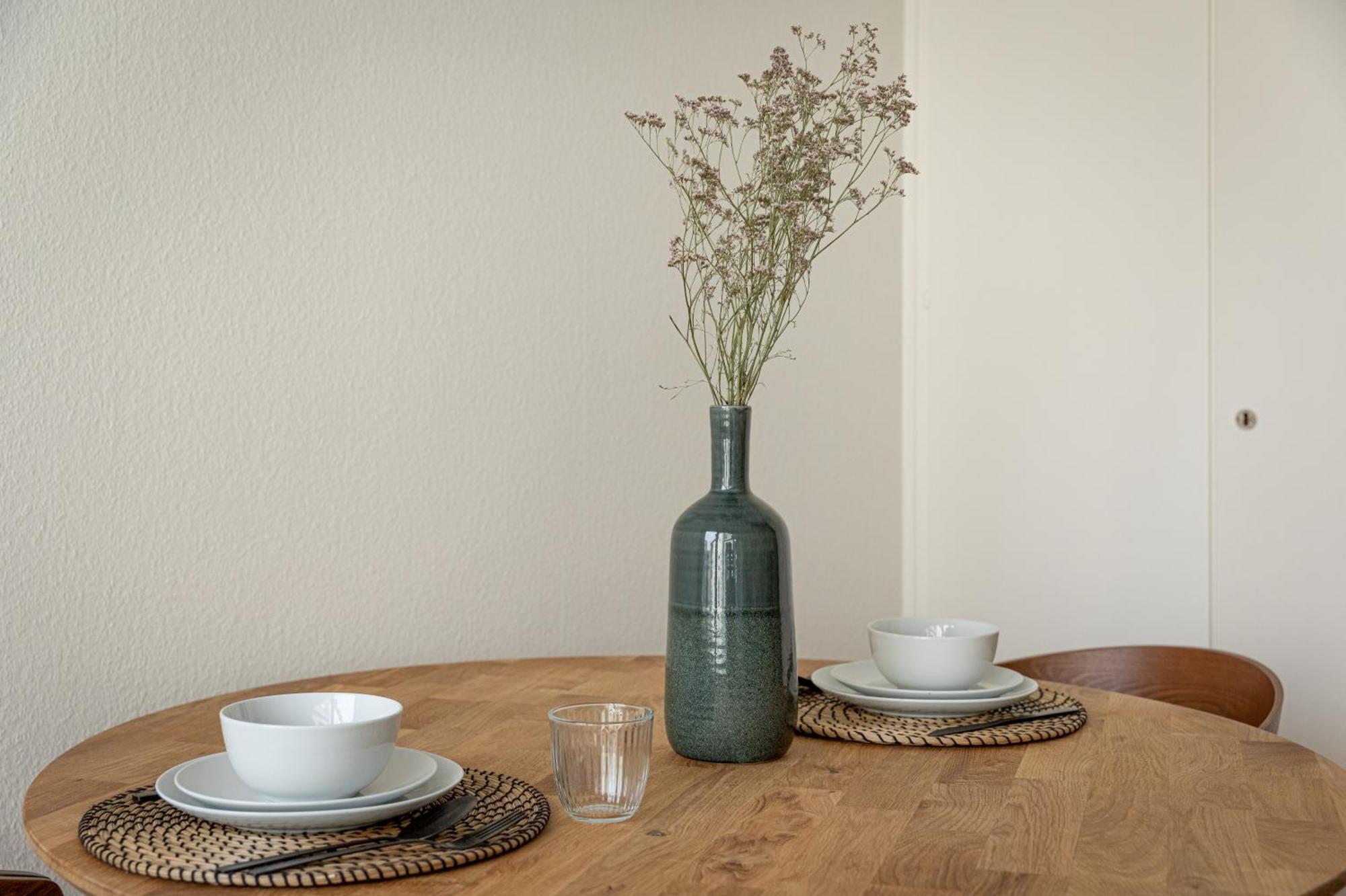 Stylish Lakeside Geneva